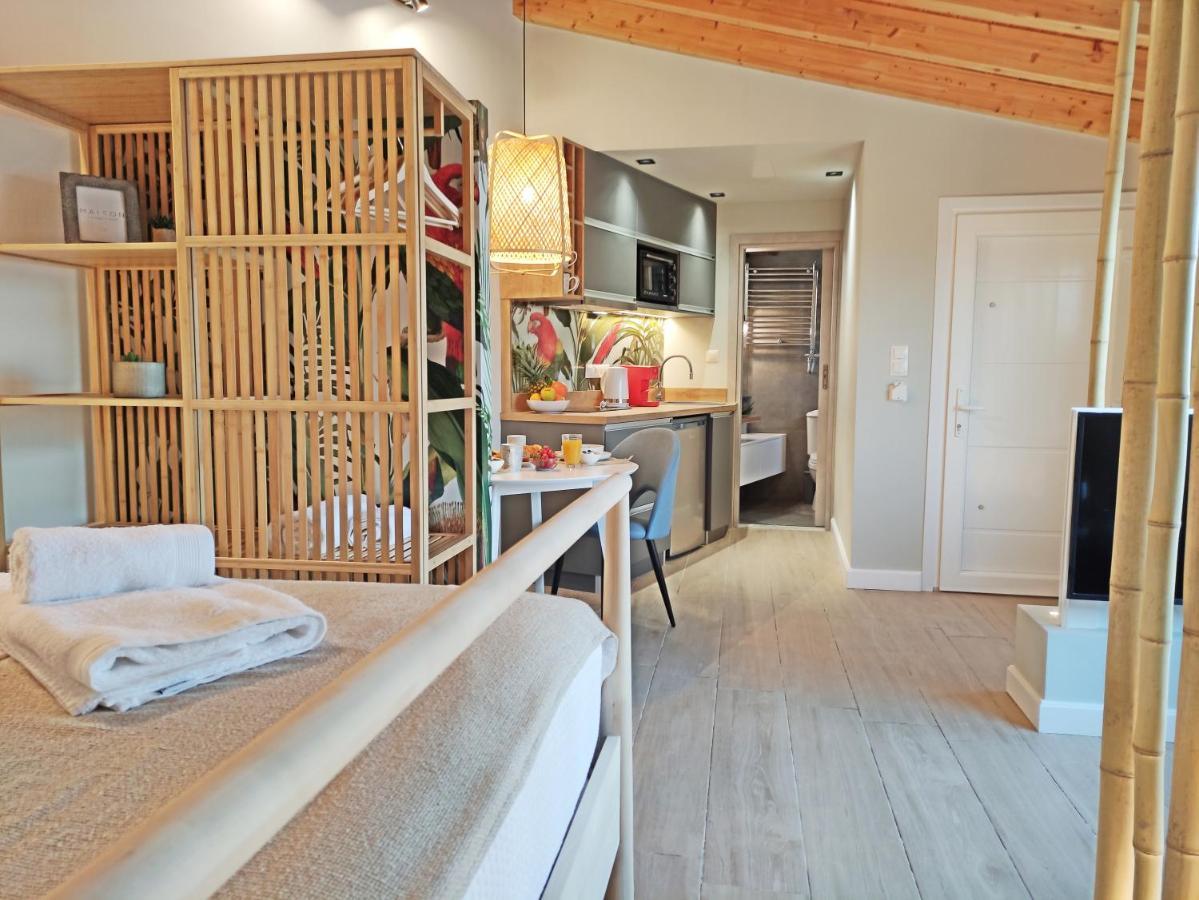 Sea & Cliff Luxury Suites Benitses  Exterior foto