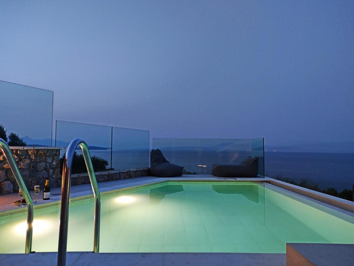Sea & Cliff Luxury Suites Benitses  Exterior foto