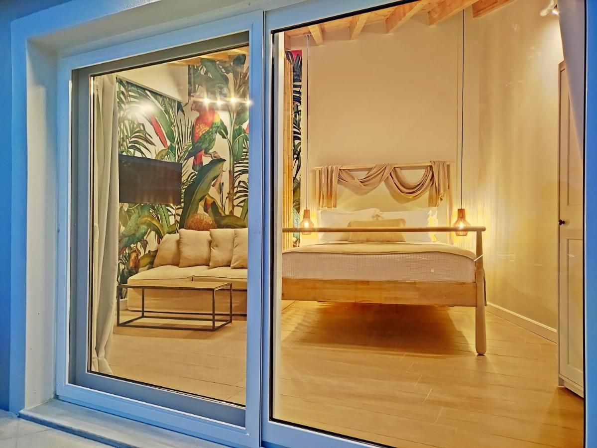 Sea & Cliff Luxury Suites Benitses  Exterior foto