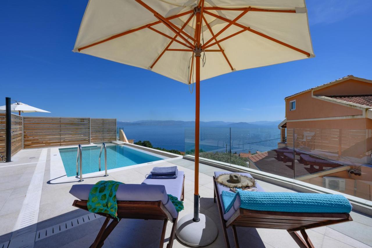 Sea & Cliff Luxury Suites Benitses  Exterior foto