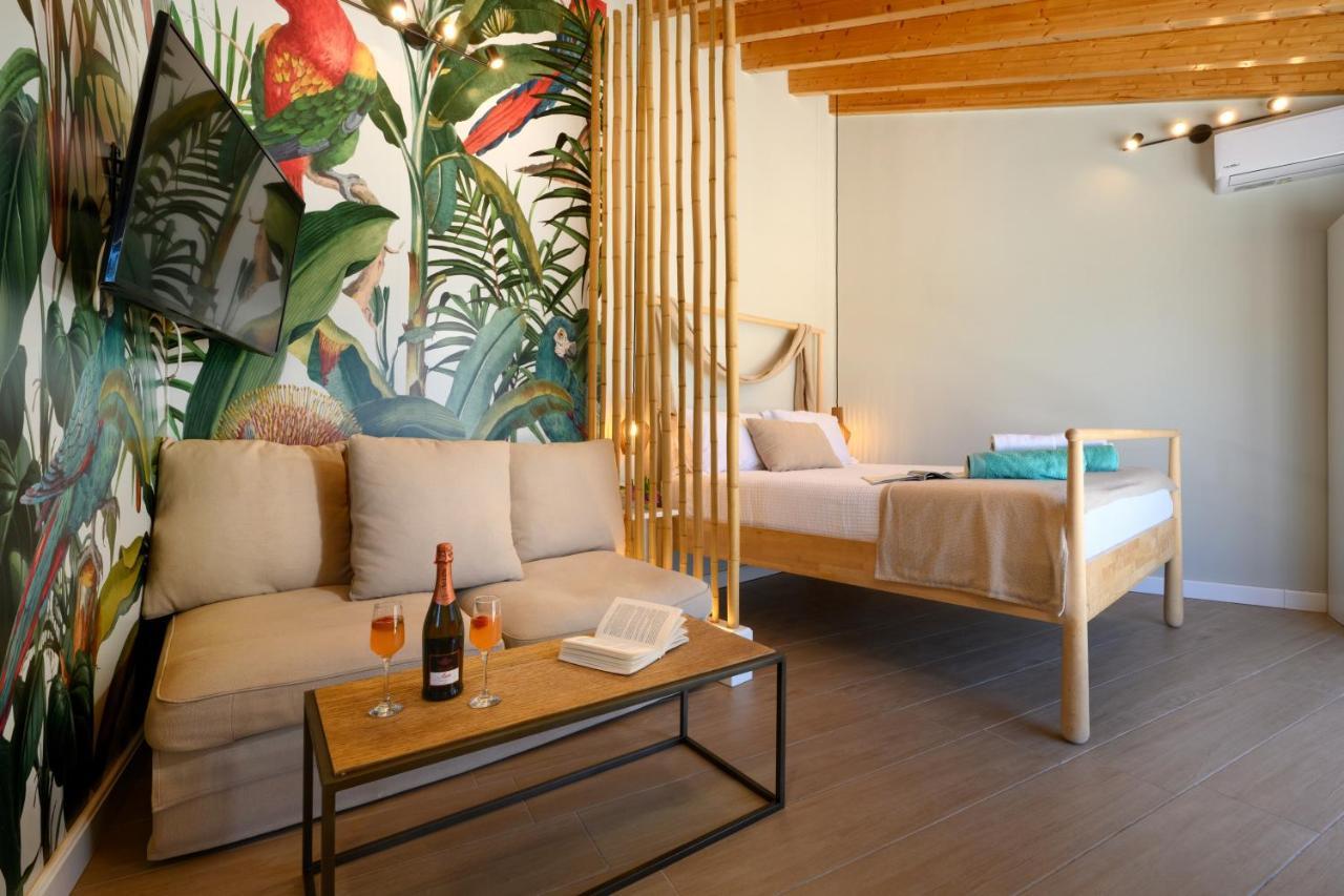 Sea & Cliff Luxury Suites Benitses  Exterior foto